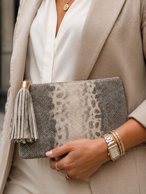 G.I.L.I Women's Gray Ivory Python Snakeskin Leather Tassel Clutch Bag